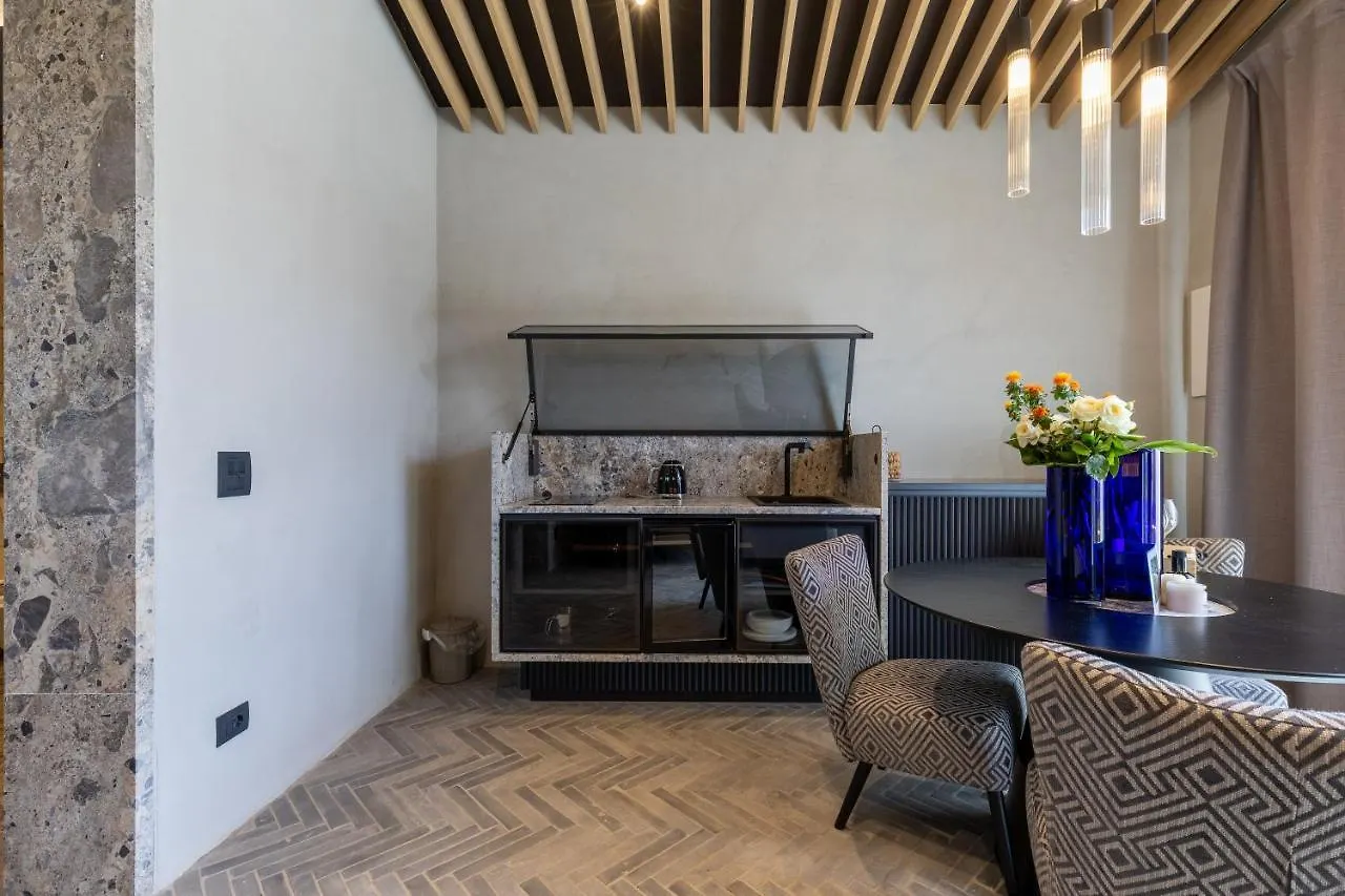 Suite Mezzatorre San Gimignano 0*,