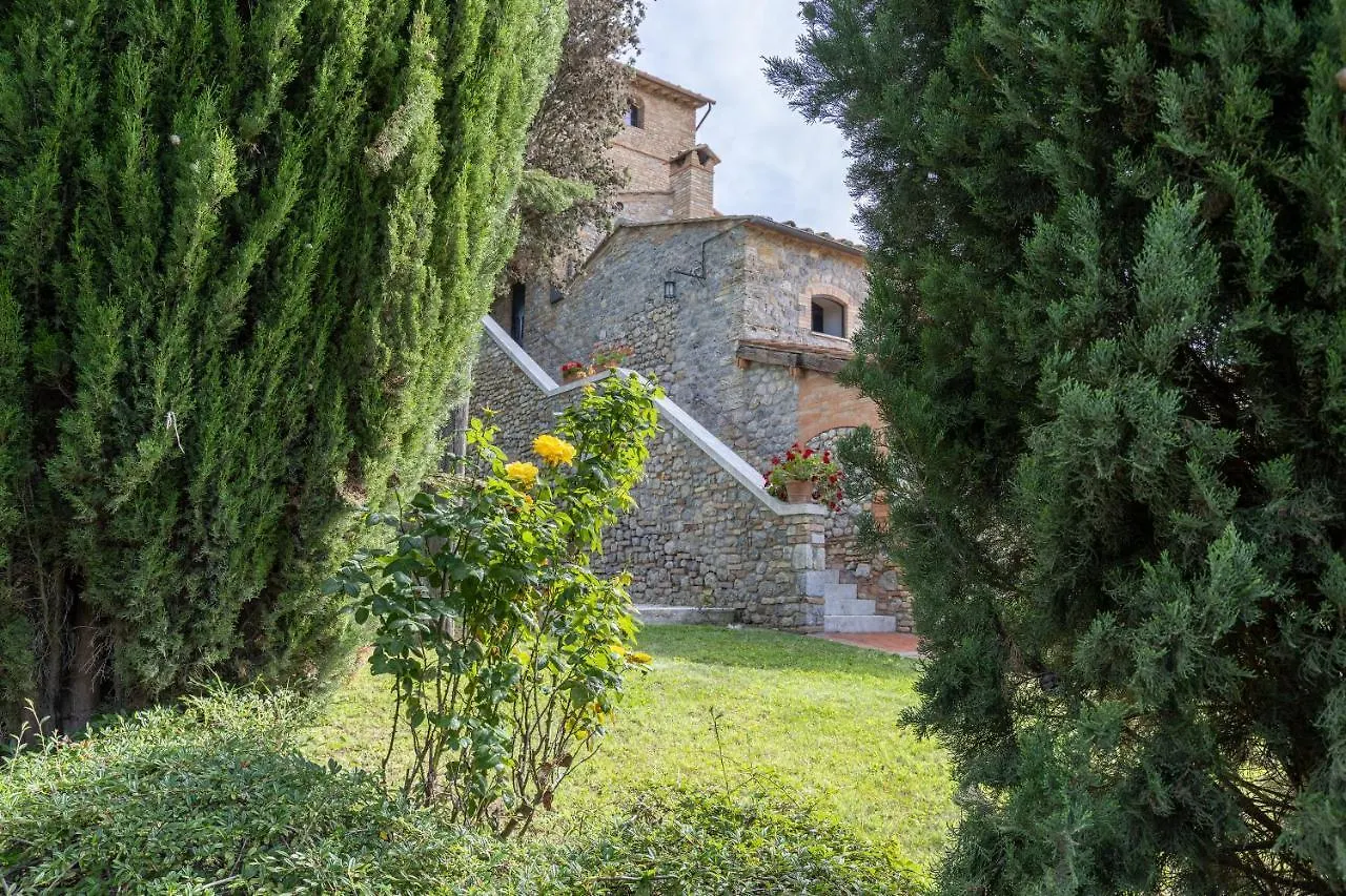 Suite Mezzatorre San Gimignano 0*,  Italy